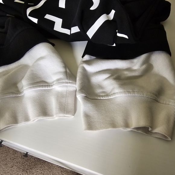 Ivy Park Women's Shadow Logo Loopback Cropped Hoodie Black in Dubai Sz Medium - Picture 10 of 16